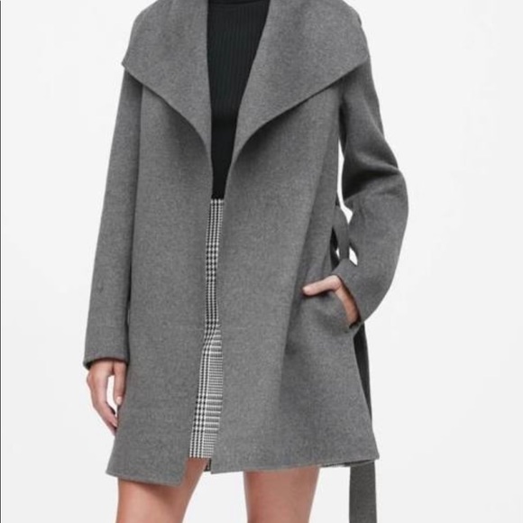 Banana Republic Coat - Picture 3 of 16